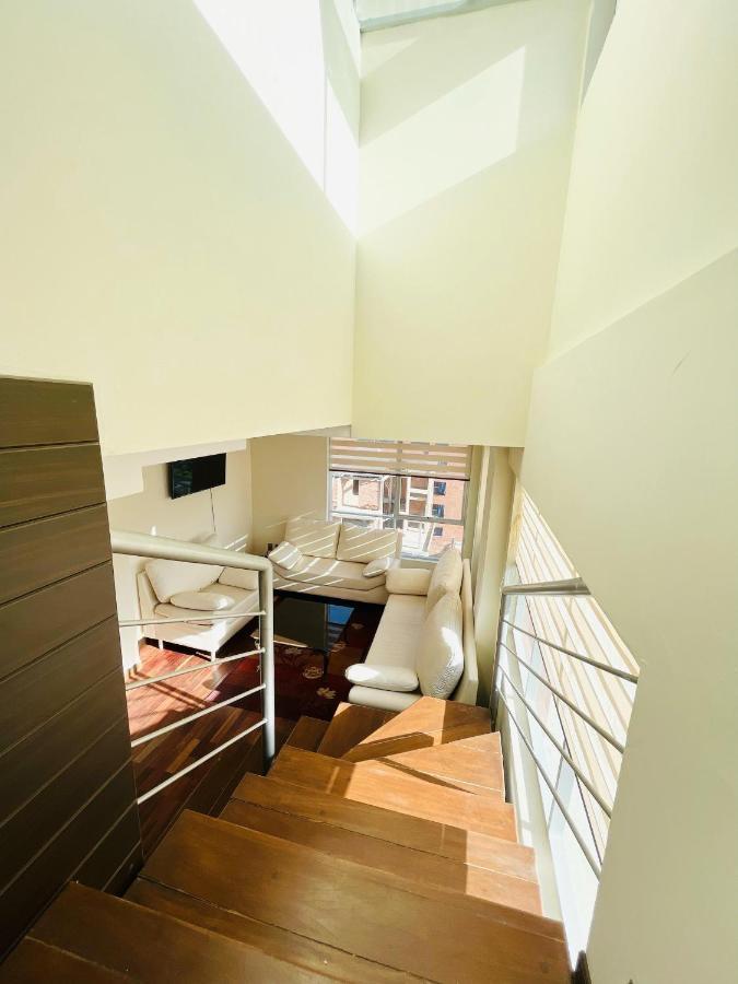 Apartamento Confortable Y Amplio Apartamento Duplex En Zona Centrica De Calacoto *